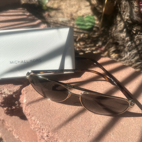 Michael Kors Aviator Sunglasses - Picture 4 of 11